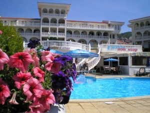 Dinevi resort- second nad third line, Sveti Vlas